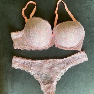 Victoria’s Secret Dream Angel Demi 36C